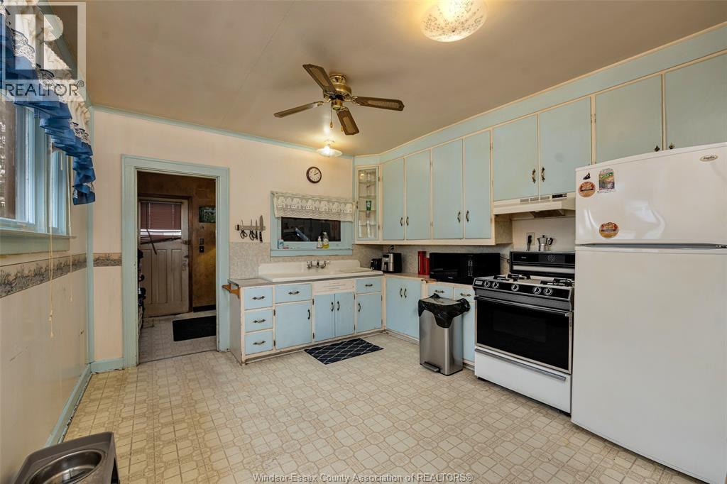 687 Alexandrine, Windsor, Ontario  N0R 1A0 - Photo 16 - 26009953