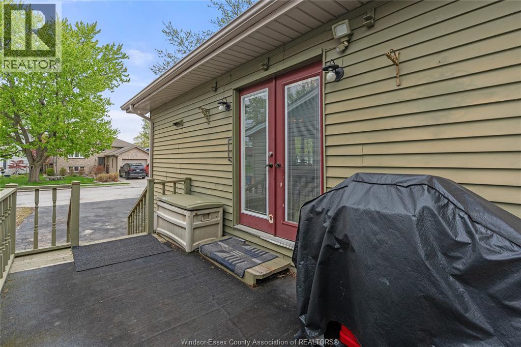 145 Langtry, Essex, Ontario  N8M 1H1 - Photo 38 - 26009908