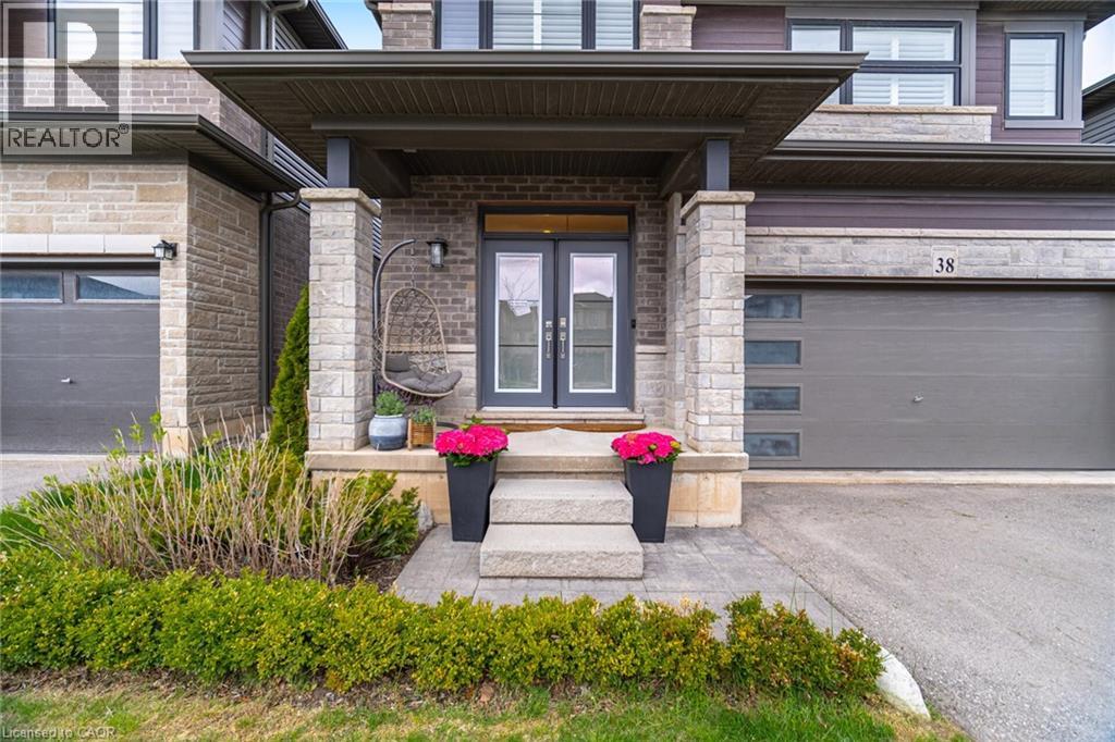 38 Ladd Avenue, Brantford, Ontario  N3V 0B1 - Photo 2 - 40826660