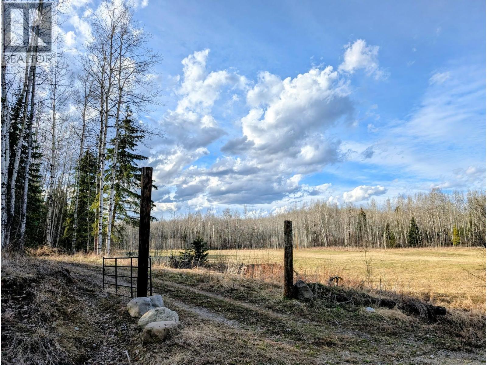 4215 Overton Road, Williams Lake, British Columbia  V0L 1G0 - Photo 2 - R3117683