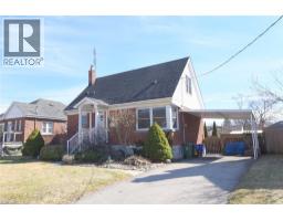7 CAIRNS Avenue, Dundas, Ontario