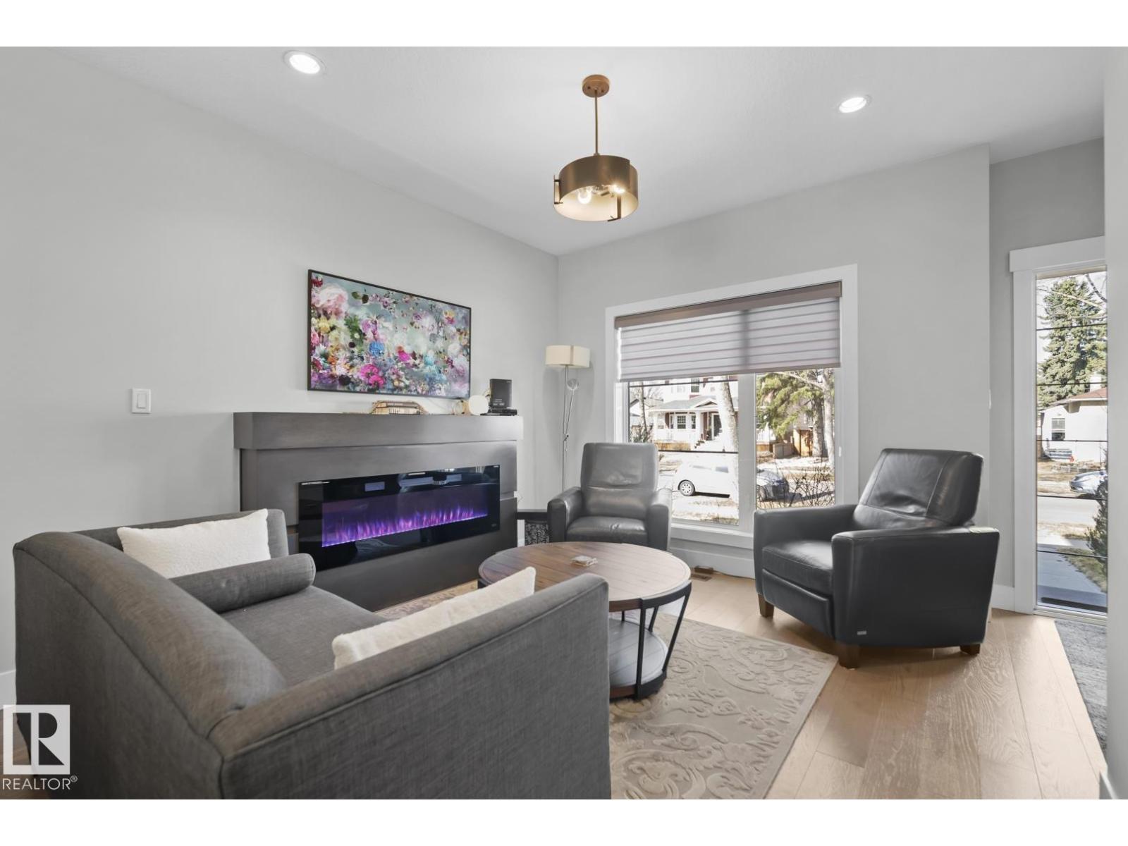 10427 146 St NW, Edmonton, Alberta  T5N 3A5 - Photo 4 - E4485438