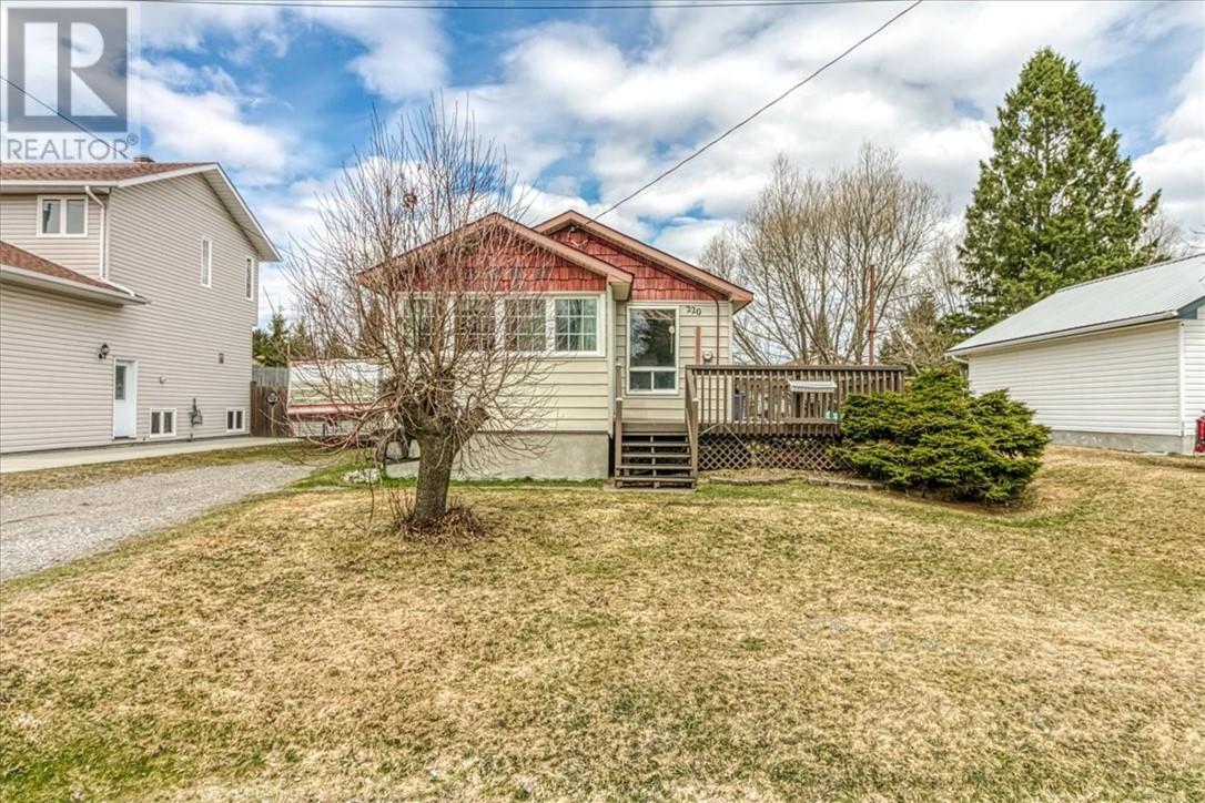 220 Balfour Street, Sudbury, Ontario  P0M 1L0 - Photo 1 - 2127452