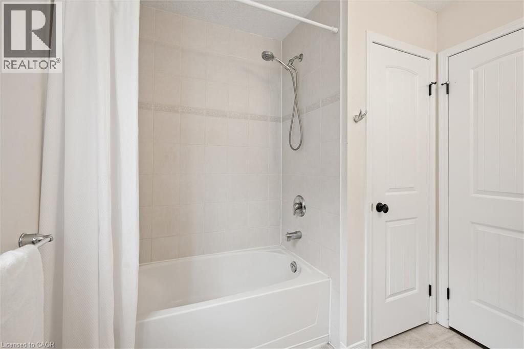 6 Sassafras Street, Kitchener, Ontario  N2N 3S4 - Photo 39 - 40817029