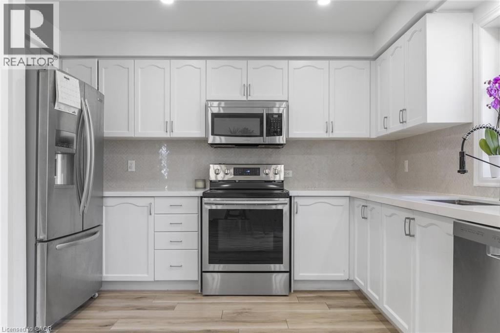 30 Harnesworth Crescent, Hamilton, Ontario  L8B 0J3 - Photo 12 - 40826719