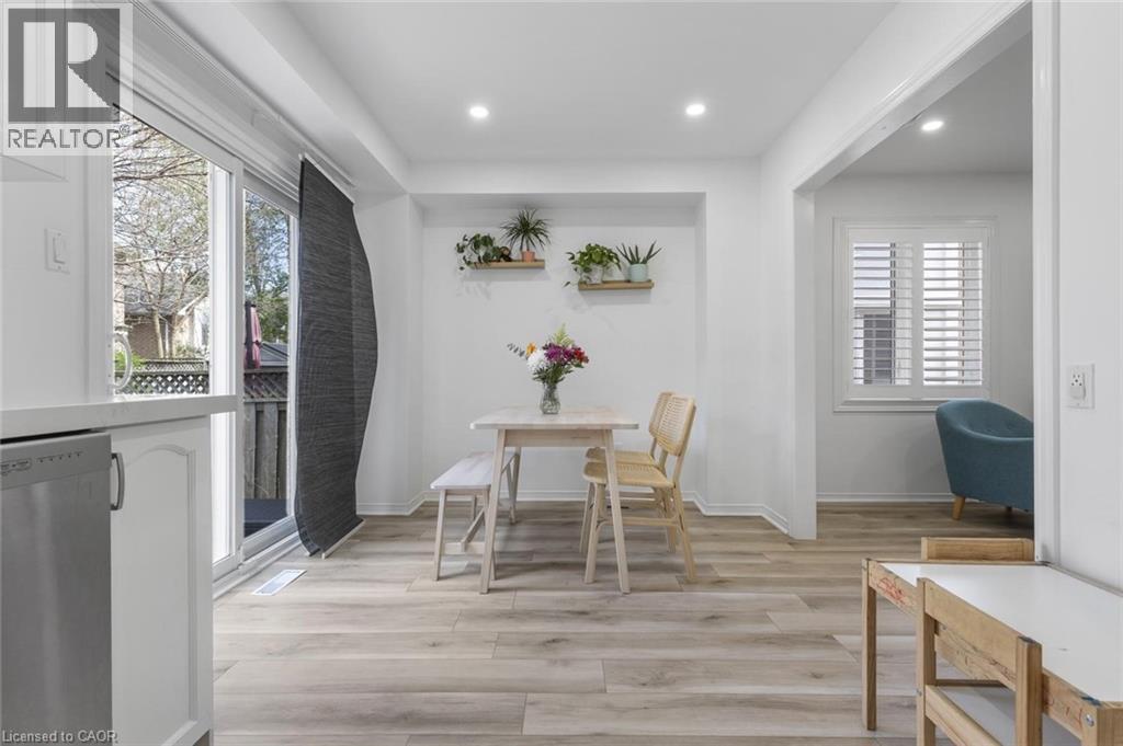 30 Harnesworth Crescent, Hamilton, Ontario  L8B 0J3 - Photo 11 - 40826719