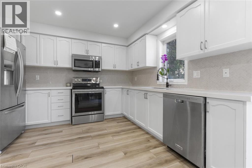 30 Harnesworth Crescent, Hamilton, Ontario  L8B 0J3 - Photo 13 - 40826719