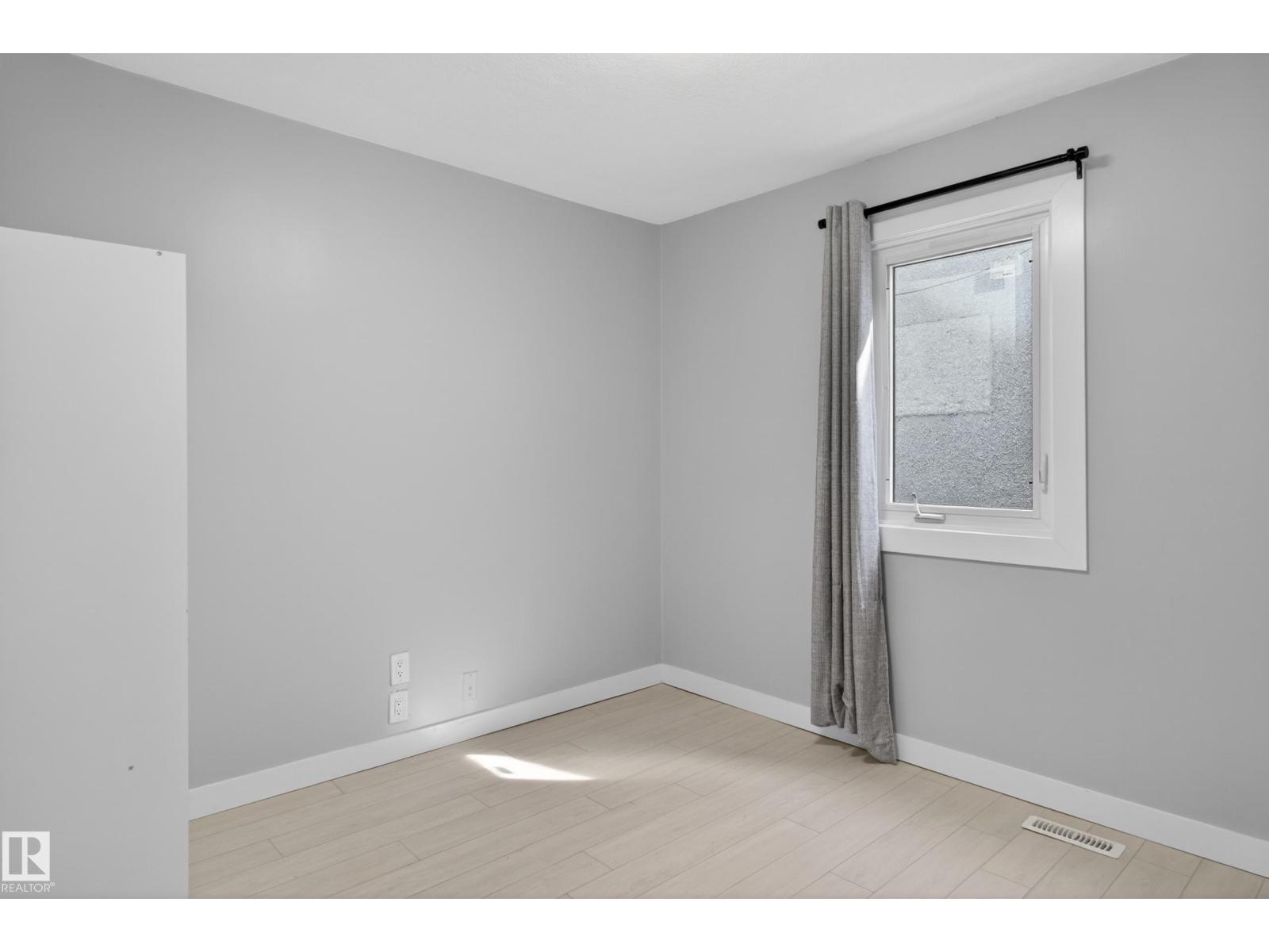 8722 112 Av NW, Edmonton, Alberta  T5B 0G6 - Photo 20 - E4485582
