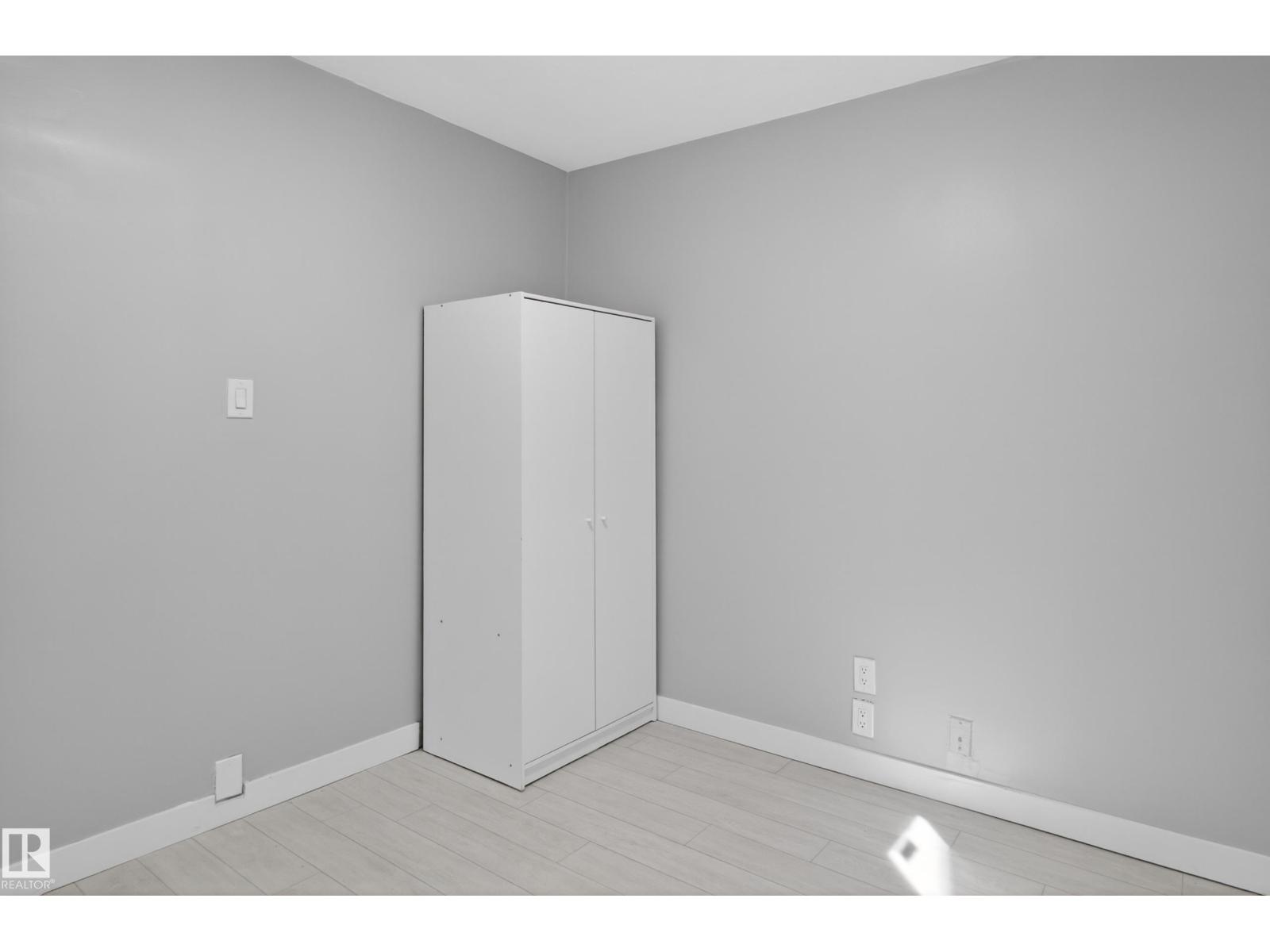 8722 112 Av NW, Edmonton, Alberta  T5B 0G6 - Photo 21 - E4485582