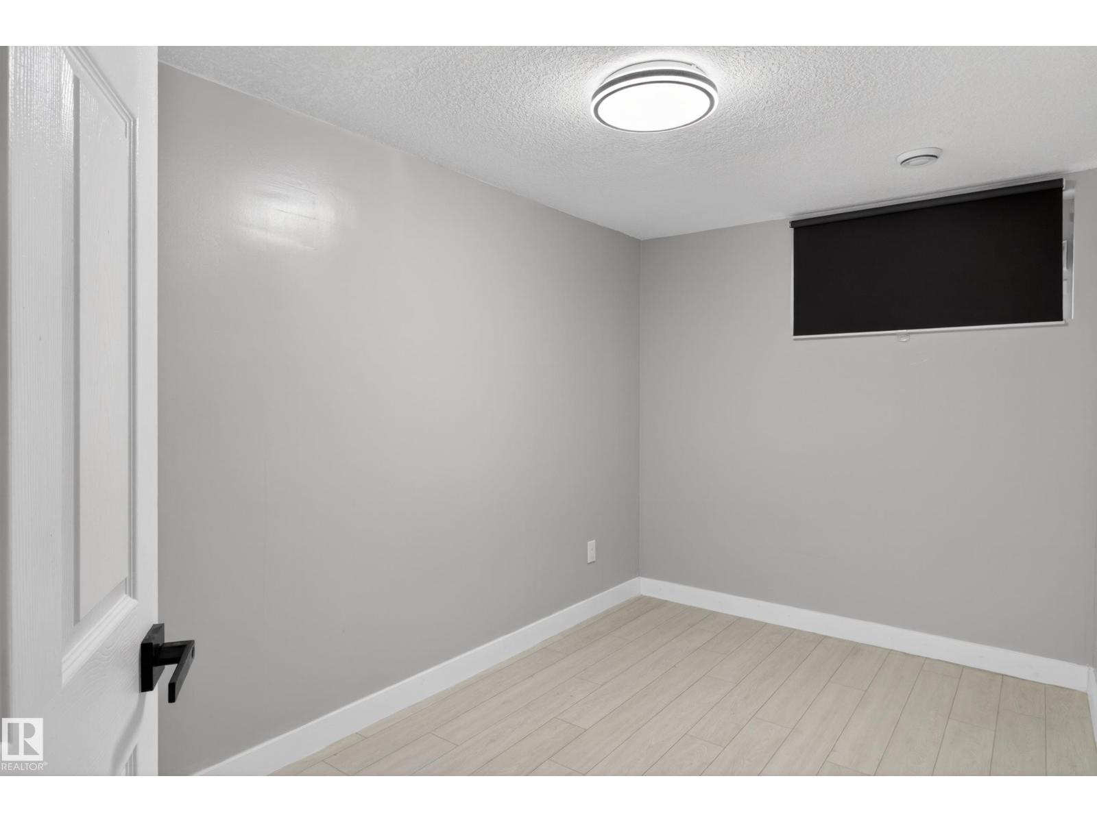 8722 112 Av NW, Edmonton, Alberta  T5B 0G6 - Photo 27 - E4485582