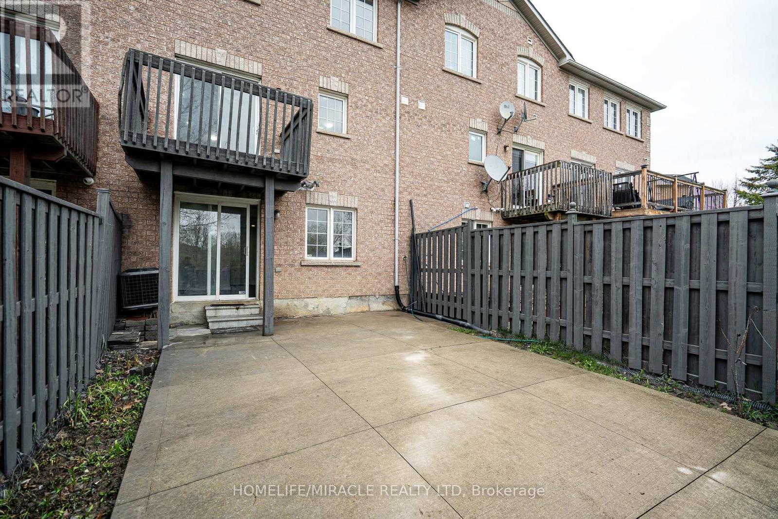 20 - 21 Eastview Gate, Brampton, Ontario  L6P 1P6 - Photo 38 - W13078106