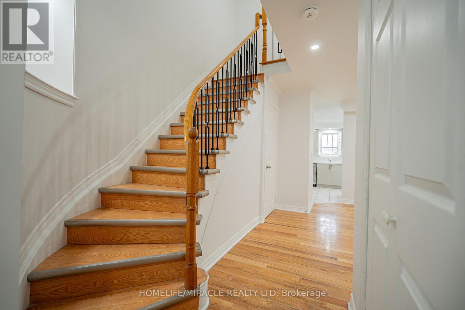 20 - 21 Eastview Gate, Brampton, Ontario  L6P 1P6 - Photo 7 - W13078106