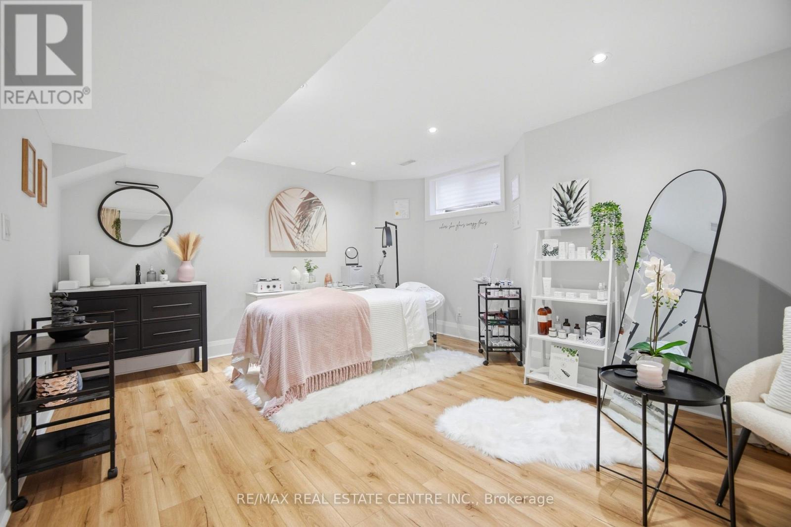 31 - 5 Tyre Avenue, Toronto, Ontario  M9A 1C5 - Photo 41 - W13078182