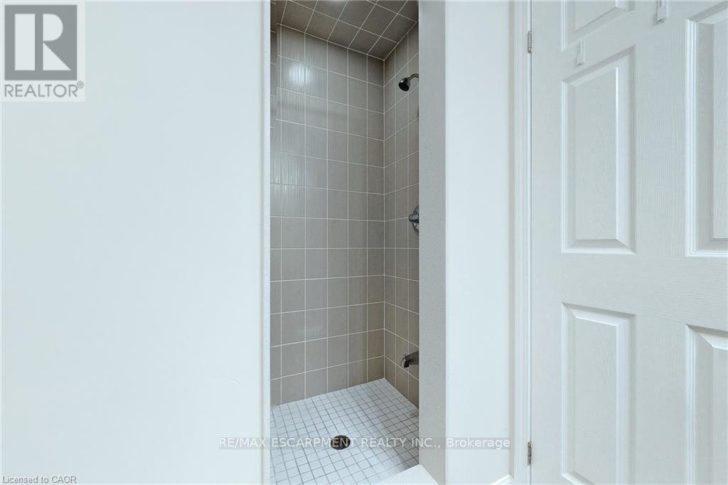 Main & Upper - 1005 Farmstead Drive, Milton, Ontario  L9T 8G2 - Photo 13 - W13078192