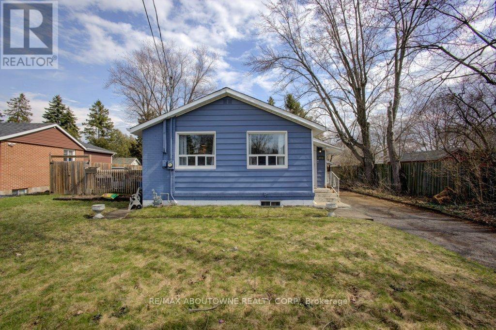 114 Ringwood Road, Oakville, Ontario  L6H 1K2 - Photo 4 - W13078212
