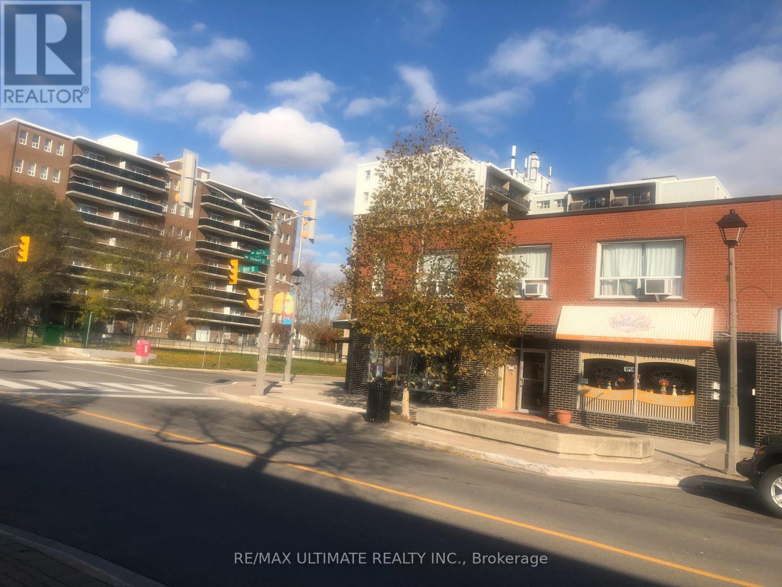 389-391 Kerr Street, Oakville, Ontario  L6K 3B9 - Photo 4 - W13078270
