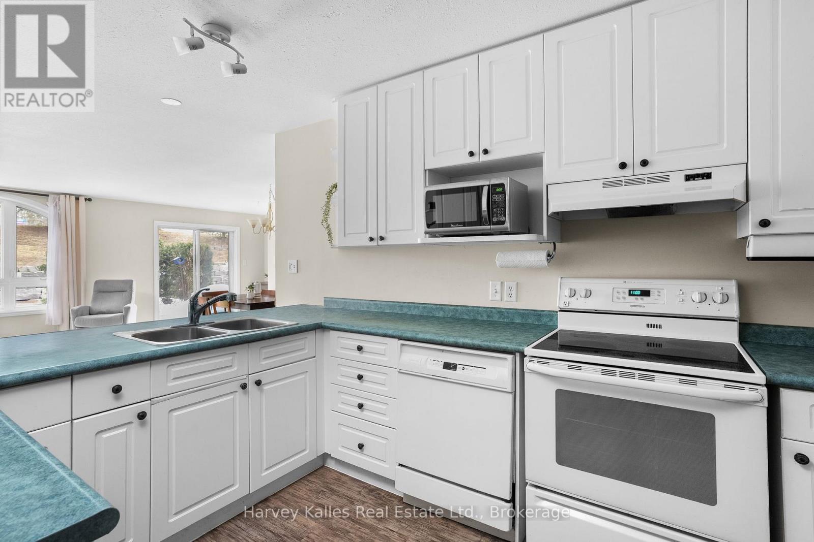 107 - 31 Dairy Lane, Huntsville, Ontario  P1H 2L7 - Photo 13 - X12955268