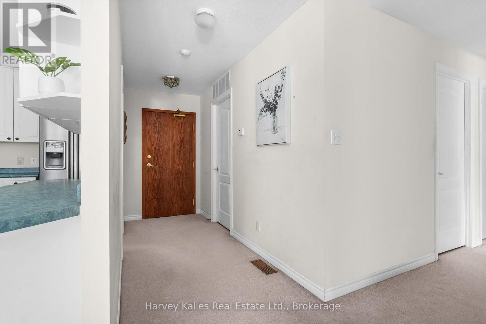 107 - 31 Dairy Lane, Huntsville, Ontario  P1H 2L7 - Photo 4 - X12955268