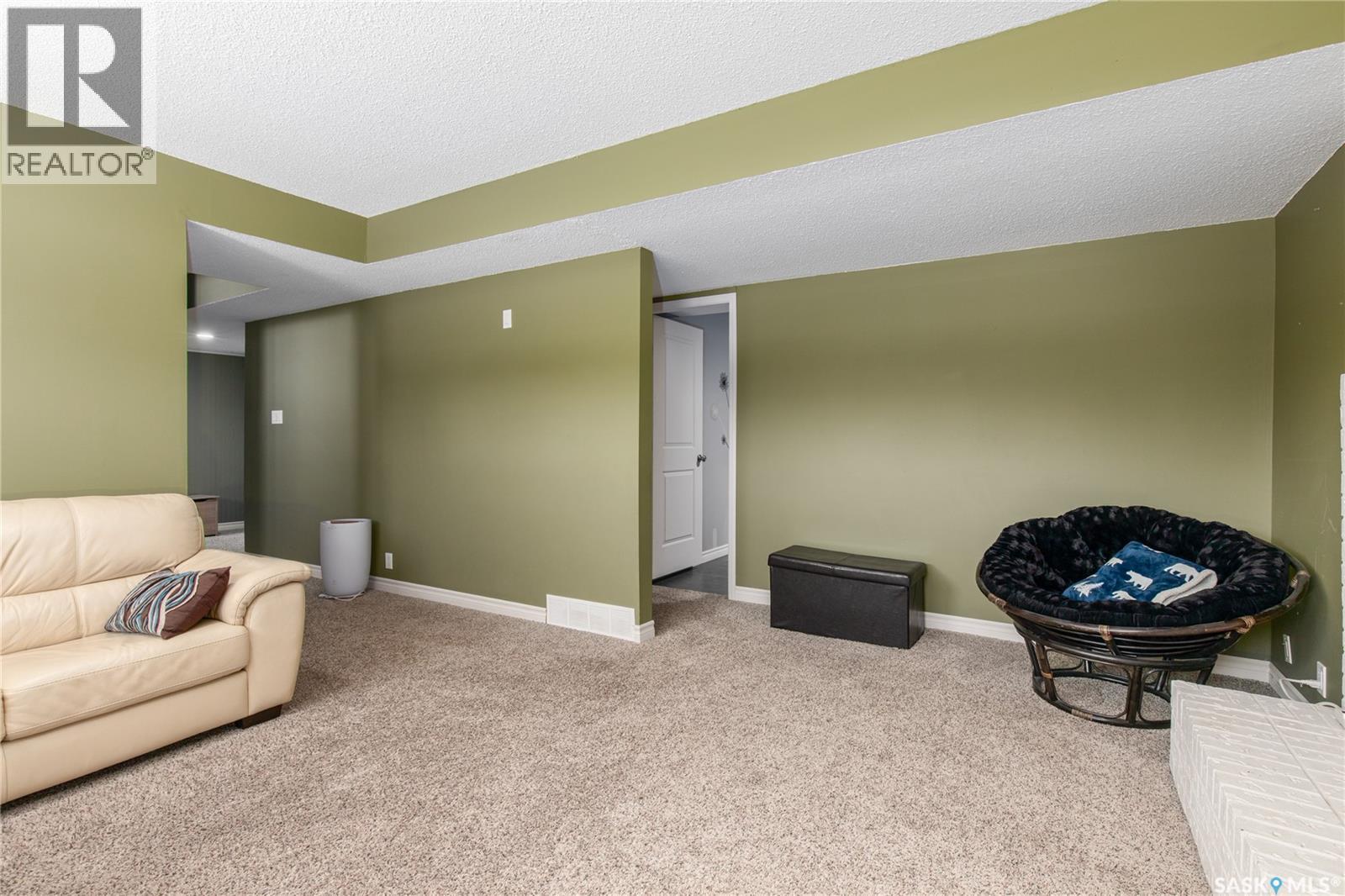 1267 Maybery Crescent, Moose Jaw, Saskatchewan  S6H 6X7 - Photo 29 - SK034761