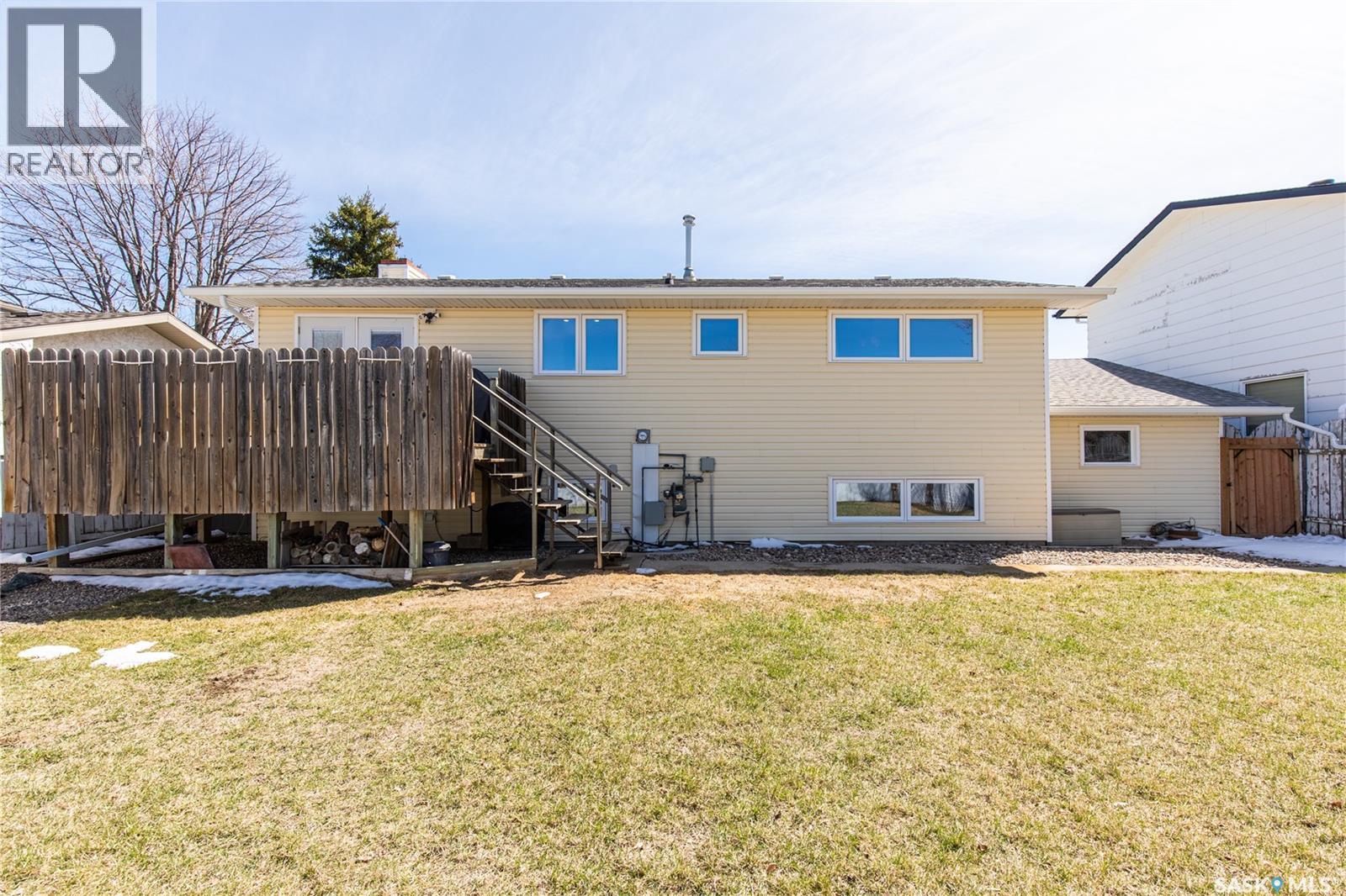 1267 Maybery Crescent, Moose Jaw, Saskatchewan  S6H 6X7 - Photo 40 - SK034761