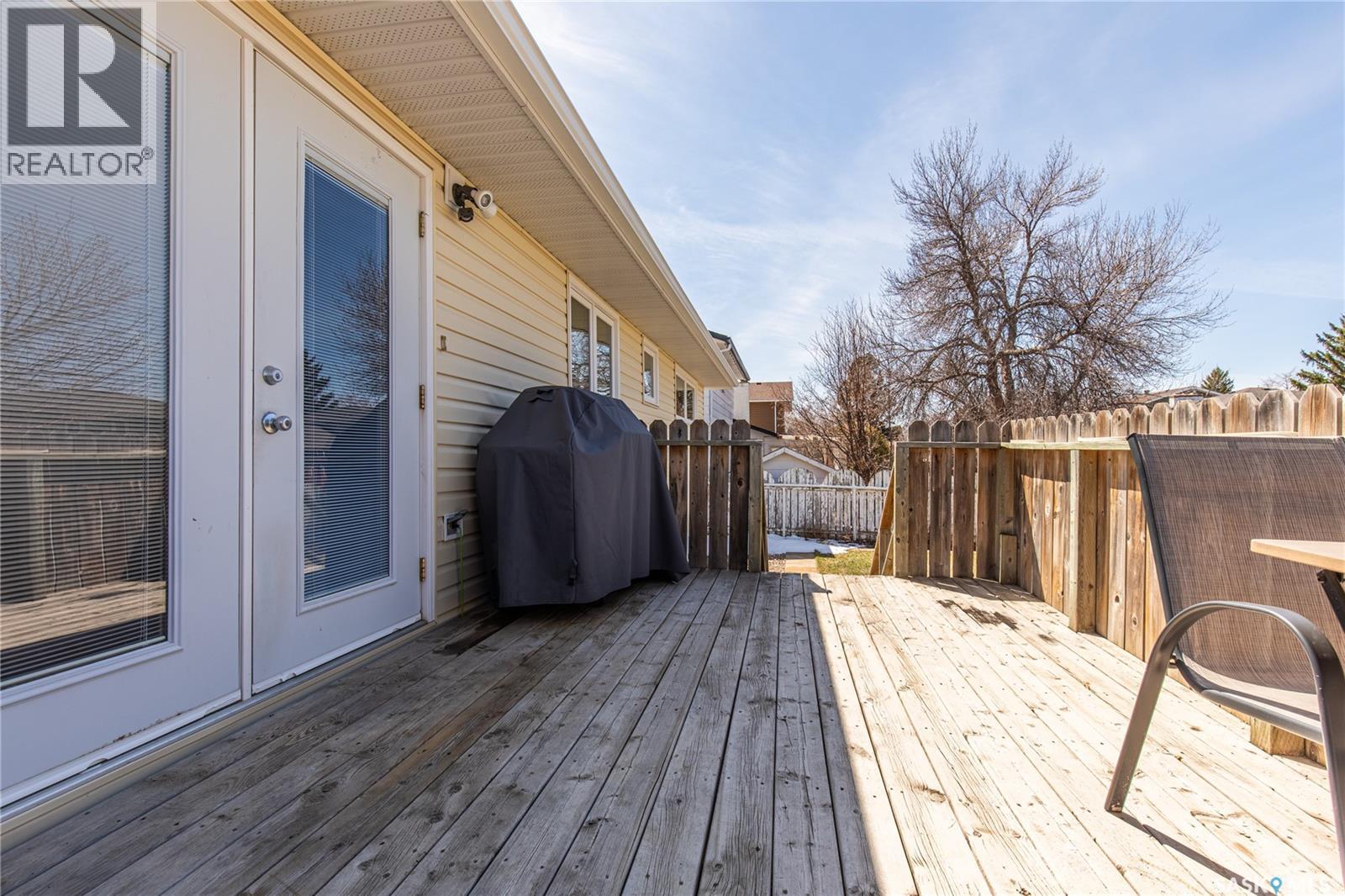 1267 Maybery Crescent, Moose Jaw, Saskatchewan  S6H 6X7 - Photo 42 - SK034761