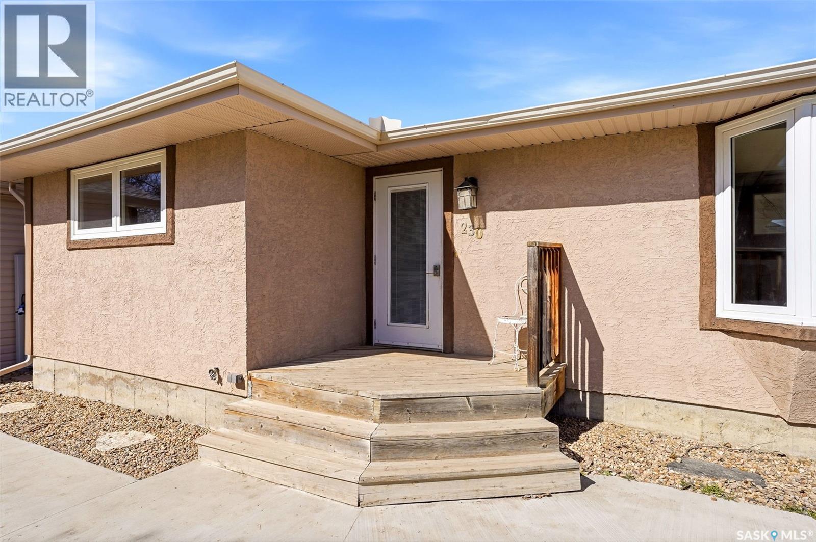 230 Prairie Avenue, Briercrest, Saskatchewan  S0H 0K0 - Photo 3 - SK034758