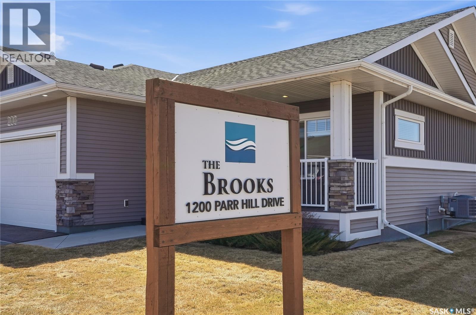 200 1200 Parr Hill DRIVE, martensville, Saskatchewan