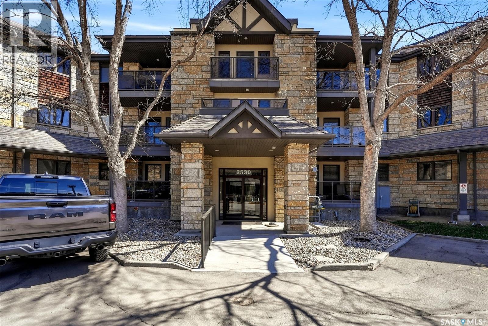 236 2530 25th Avenue, Regina, Saskatchewan  S4S 4E8 - Photo 3 - SK034756