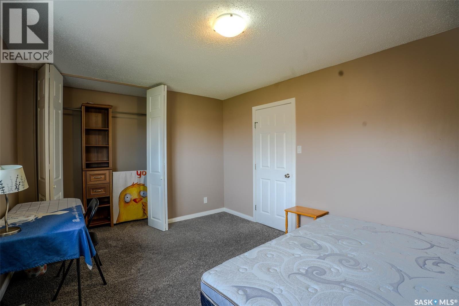 91 Mackenzie Way, Regina, Saskatchewan  S4N 5M8 - Photo 13 - SK034737