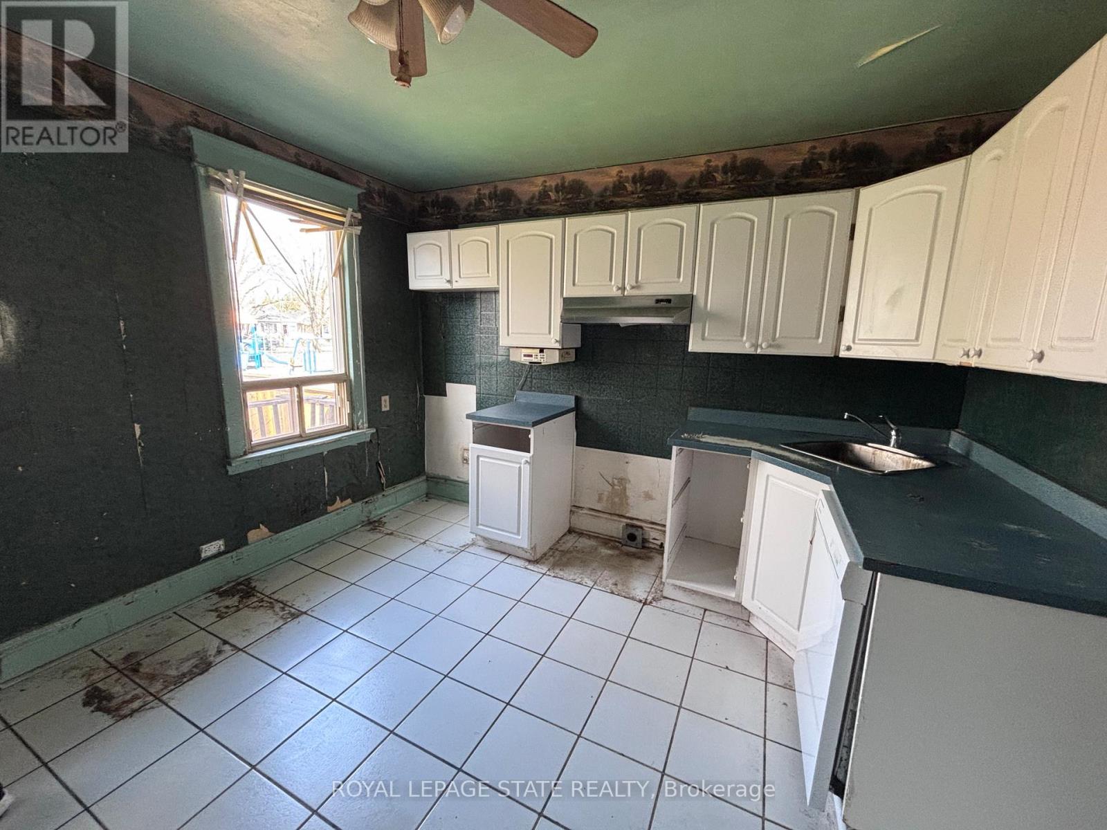 19 Benson Avenue, Hamilton, Ontario  L8H 3M8 - Photo 8 - X13078246