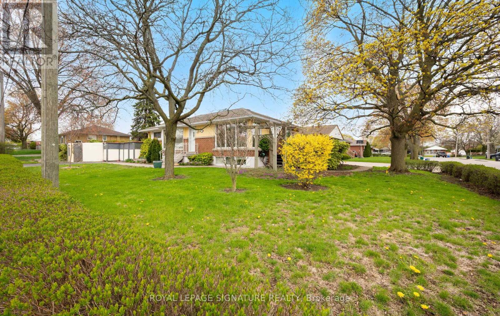 71 Grenadier Drive, Hamilton, Ontario  L8T 4E4 - Photo 5 - X13078272