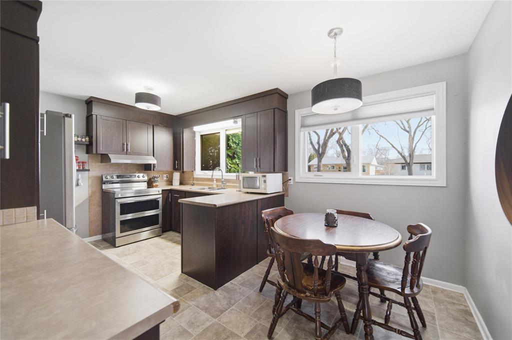 545 Rosseau Avenue W, Winnipeg, Manitoba  R2C 1X7 - Photo 8 - 202609218