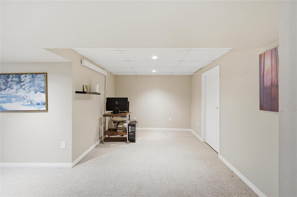 545 Rosseau Avenue W, Winnipeg, Manitoba  R2C 1X7 - Photo 23 - 202609218