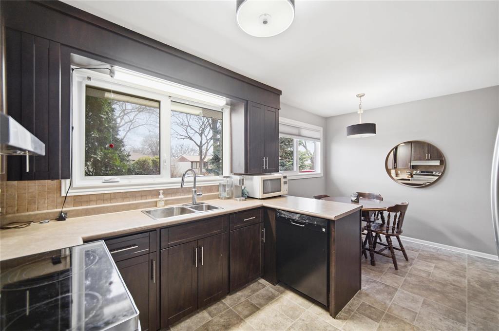 545 Rosseau Avenue W, Winnipeg, Manitoba  R2C 1X7 - Photo 14 - 202609218