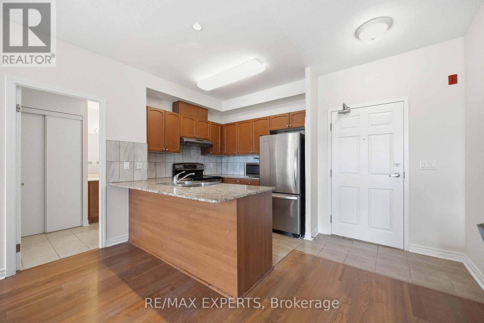 207 - 15450 Yonge Street S, Aurora, Ontario  L4G 0K1 - Photo 7 - N13061710