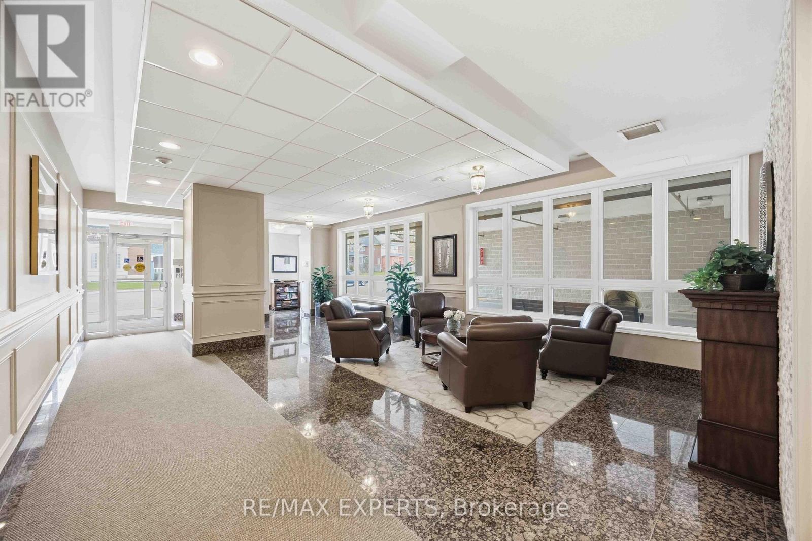 207 - 15450 Yonge Street S, Aurora, Ontario  L4G 0K1 - Photo 3 - N13061710