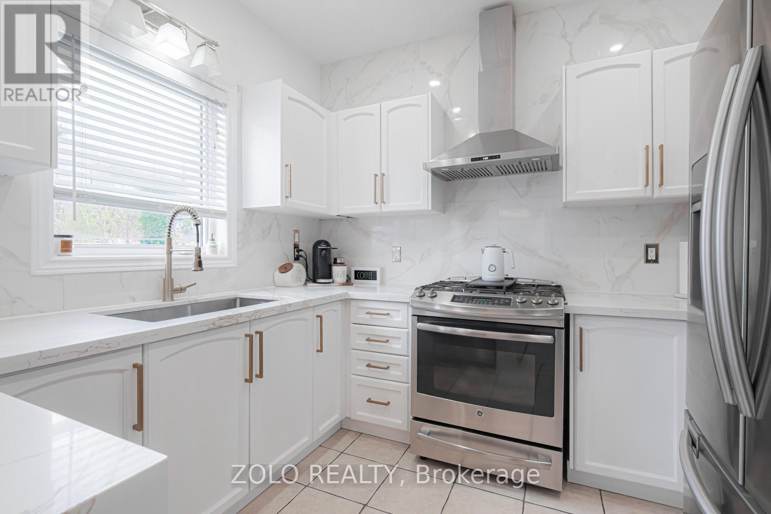 1911 Swan Street, Innisfil, Ontario  L9S 0B3 - Photo 12 - N13076012