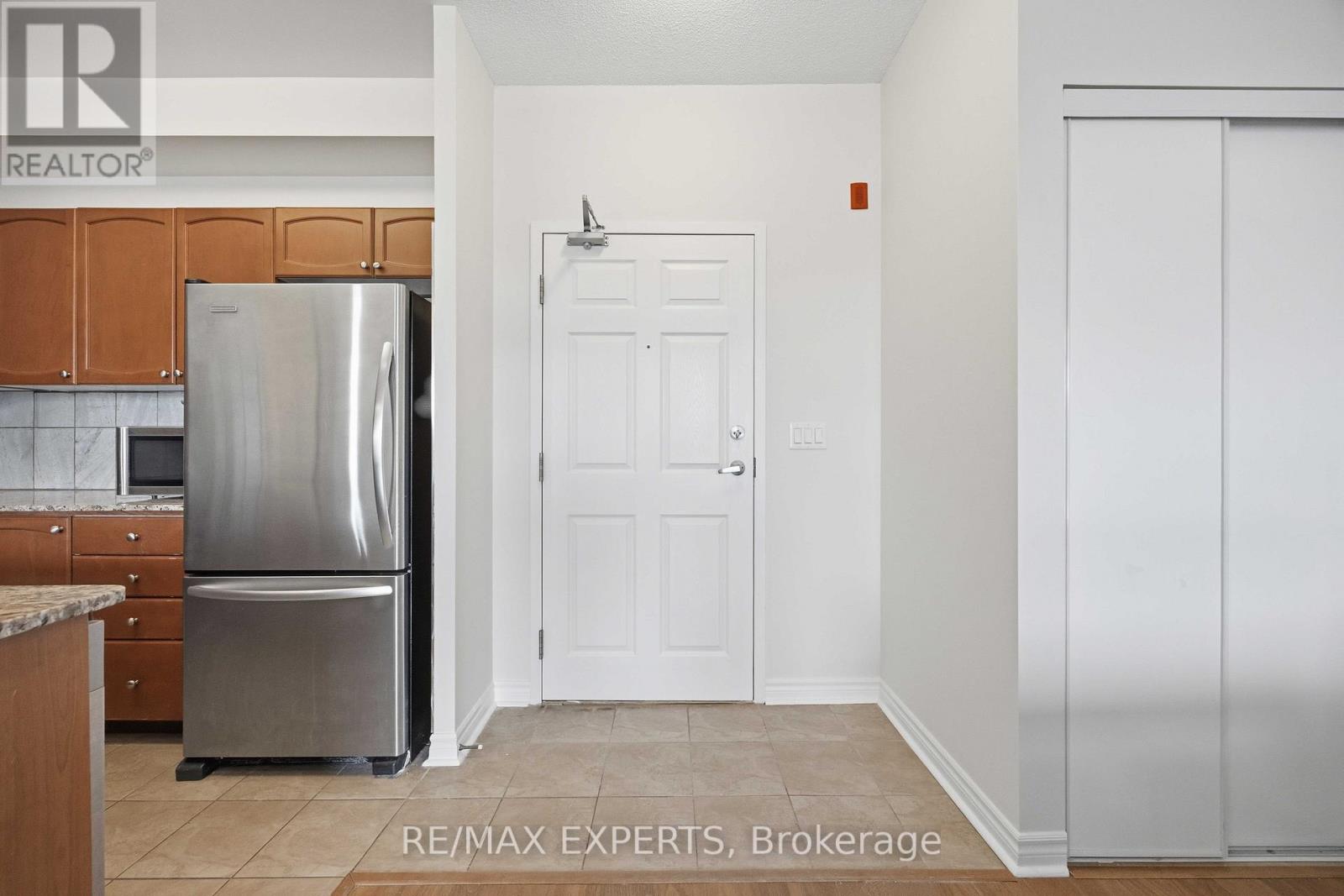 207 - 15450 Yonge Street S, Aurora, Ontario  L4G 0K1 - Photo 5 - N13061710
