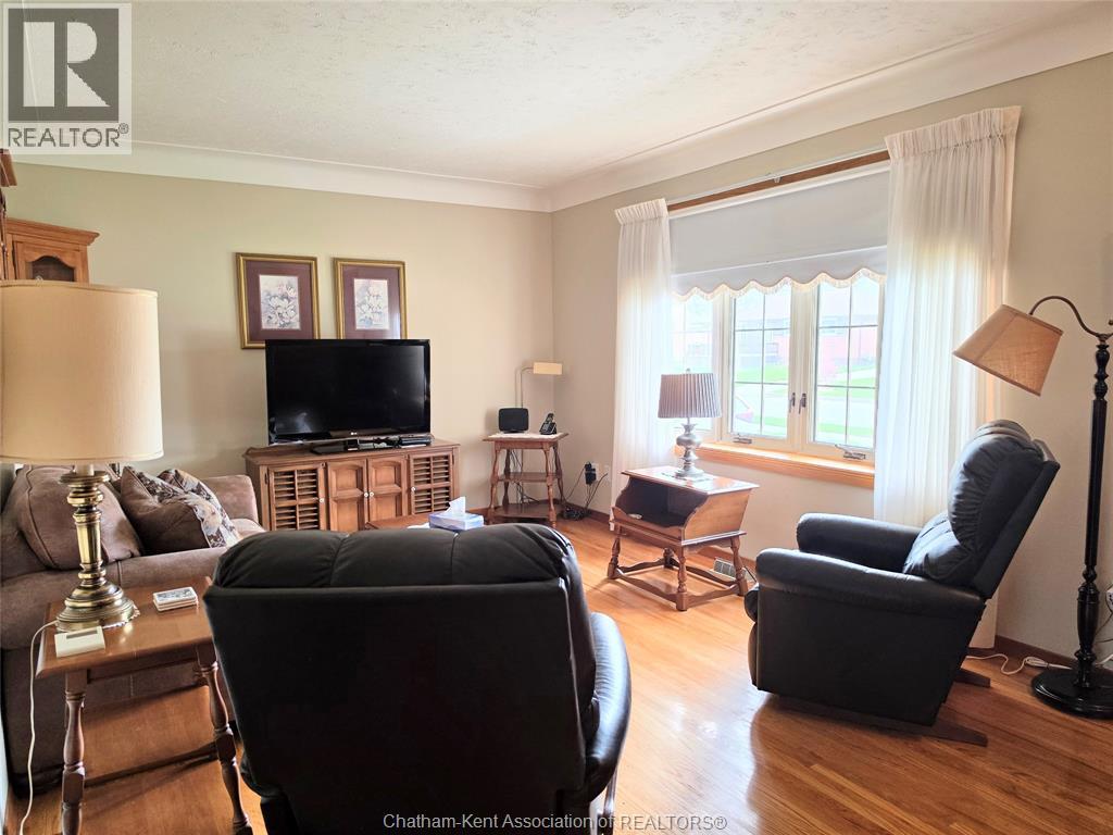 75 St Michael Ave Avenue, Chatham, Ontario  N7M 3E7 - Photo 5 - 26009813