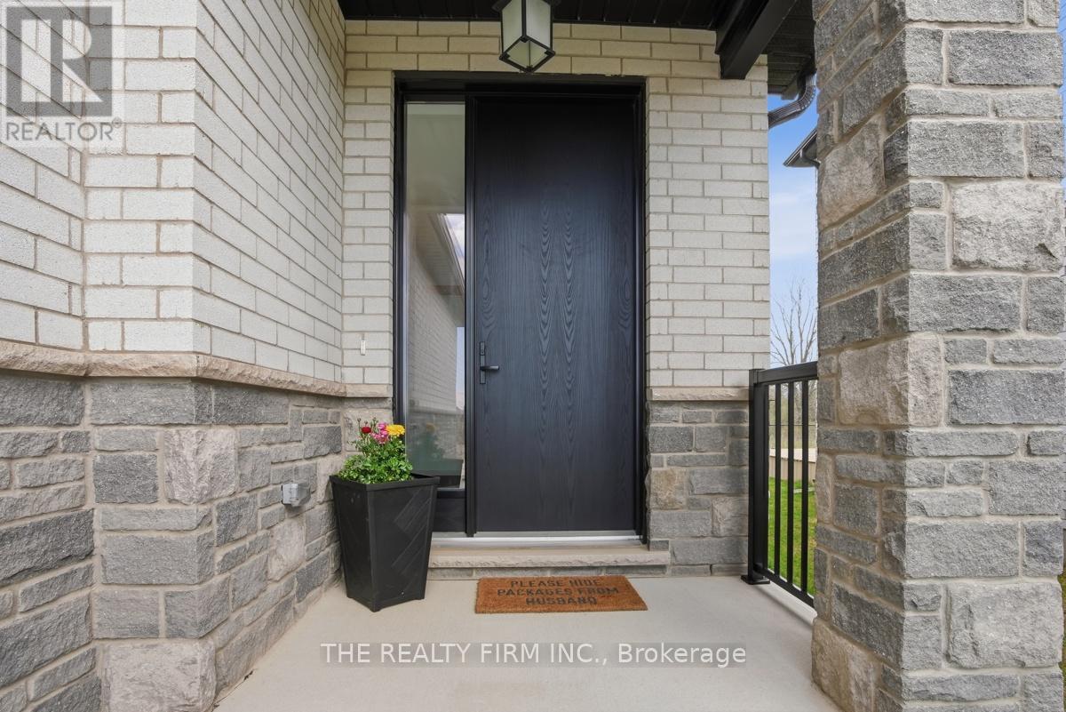 819 Gatestone Road, London South, Ontario  N6M 0L6 - Photo 3 - X13078376