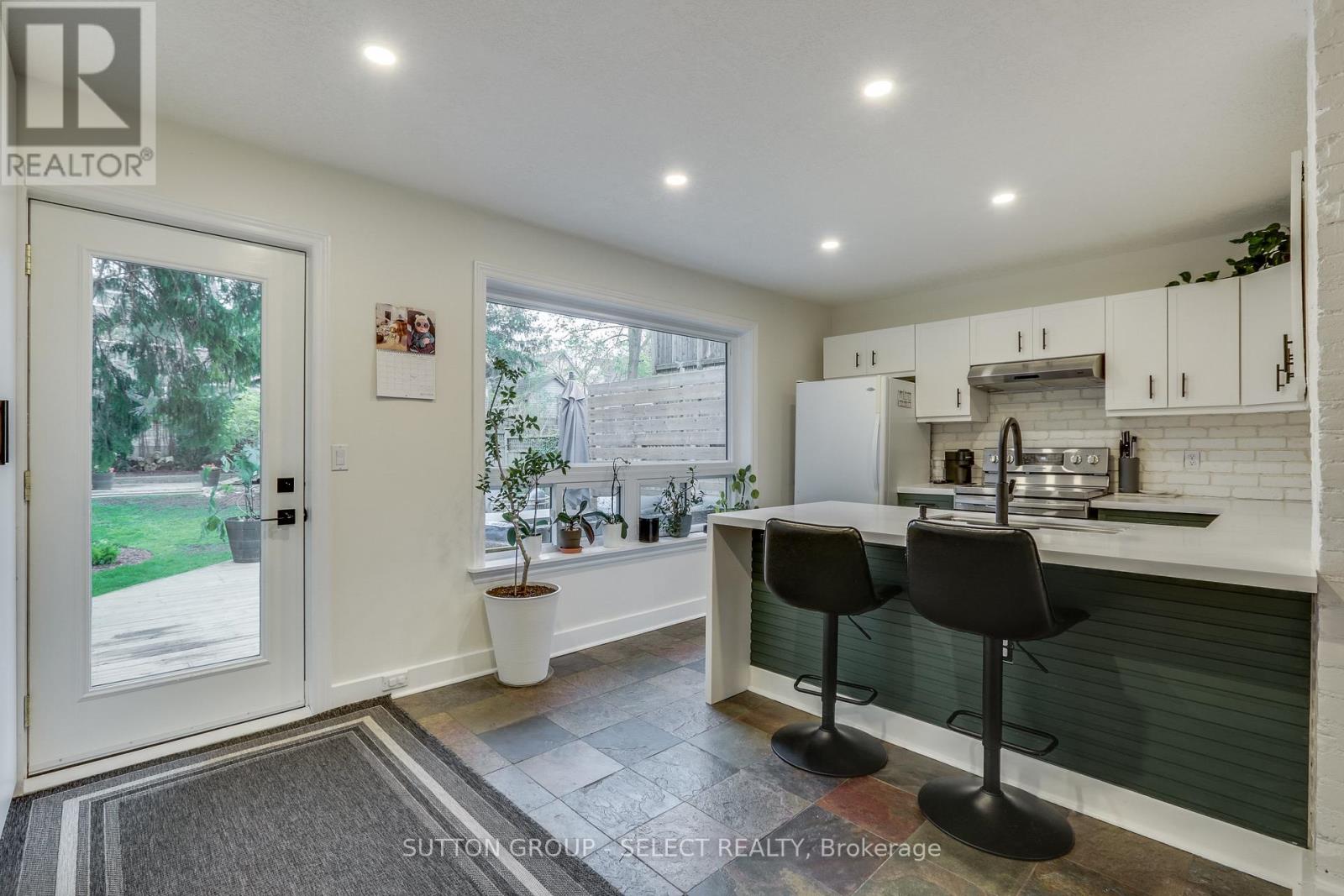 29 The Ridgeway, London South, Ontario  N6C 1A2 - Photo 15 - X13078404