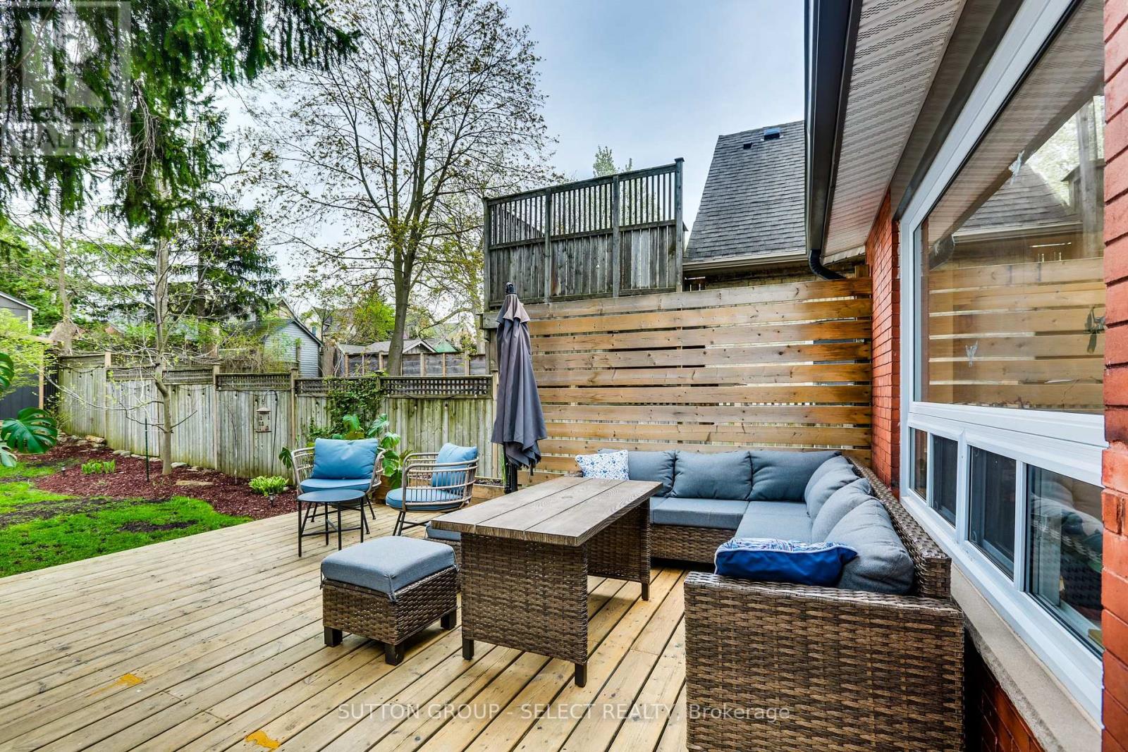 29 The Ridgeway, London South, Ontario  N6C 1A2 - Photo 44 - X13078404