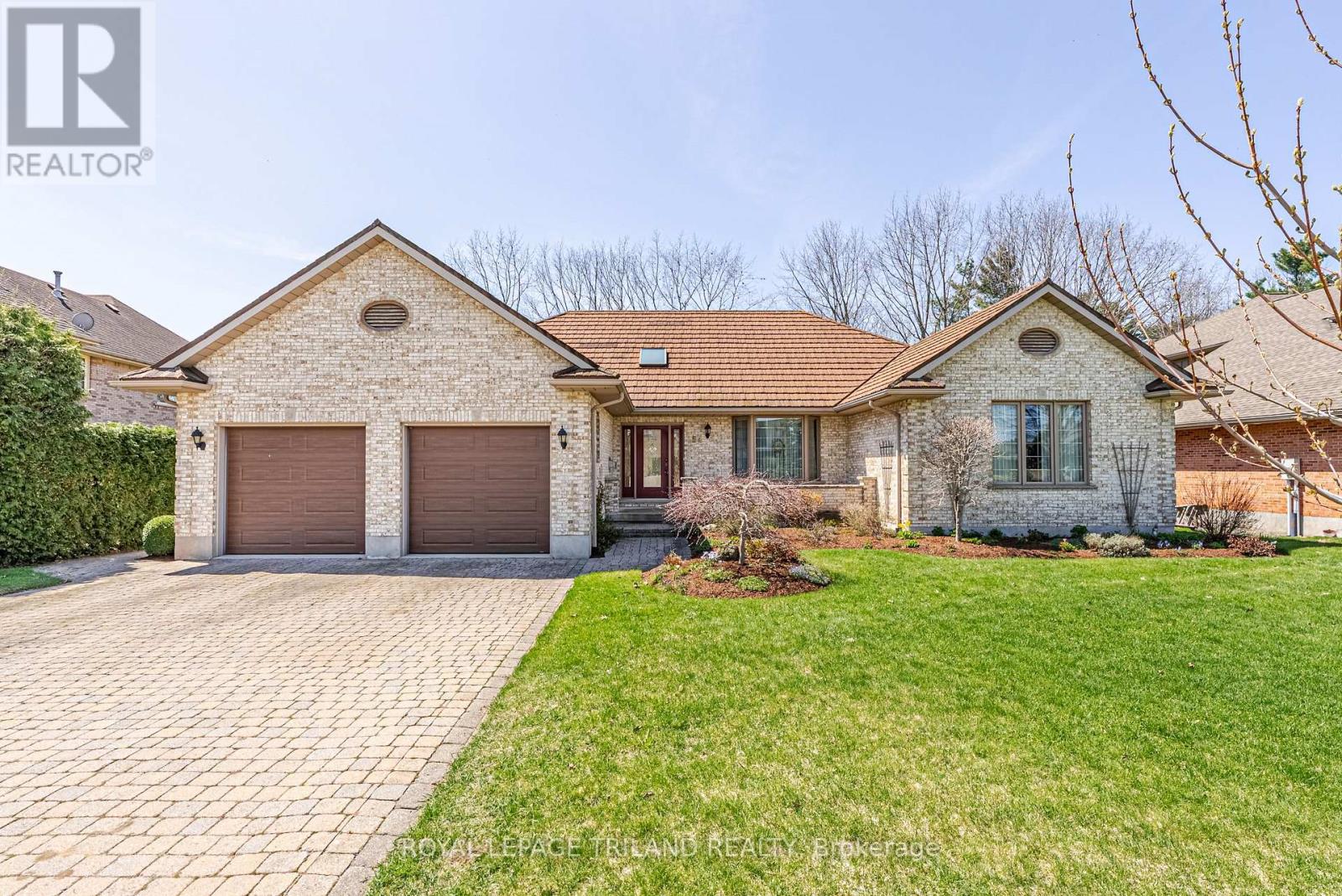 154 Parkview Drive, Thames Centre, Ontario  N0L 1G2 - Photo 2 - X13078410