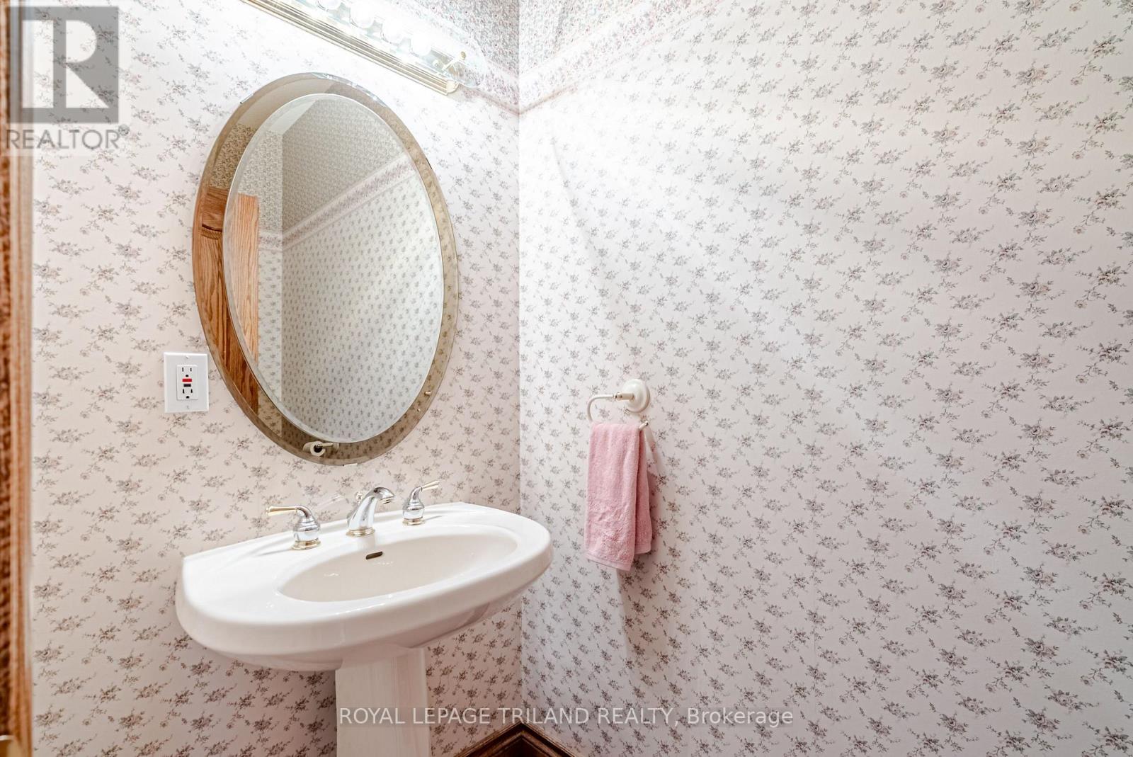 154 Parkview Drive, Thames Centre, Ontario  N0L 1G2 - Photo 29 - X13078410