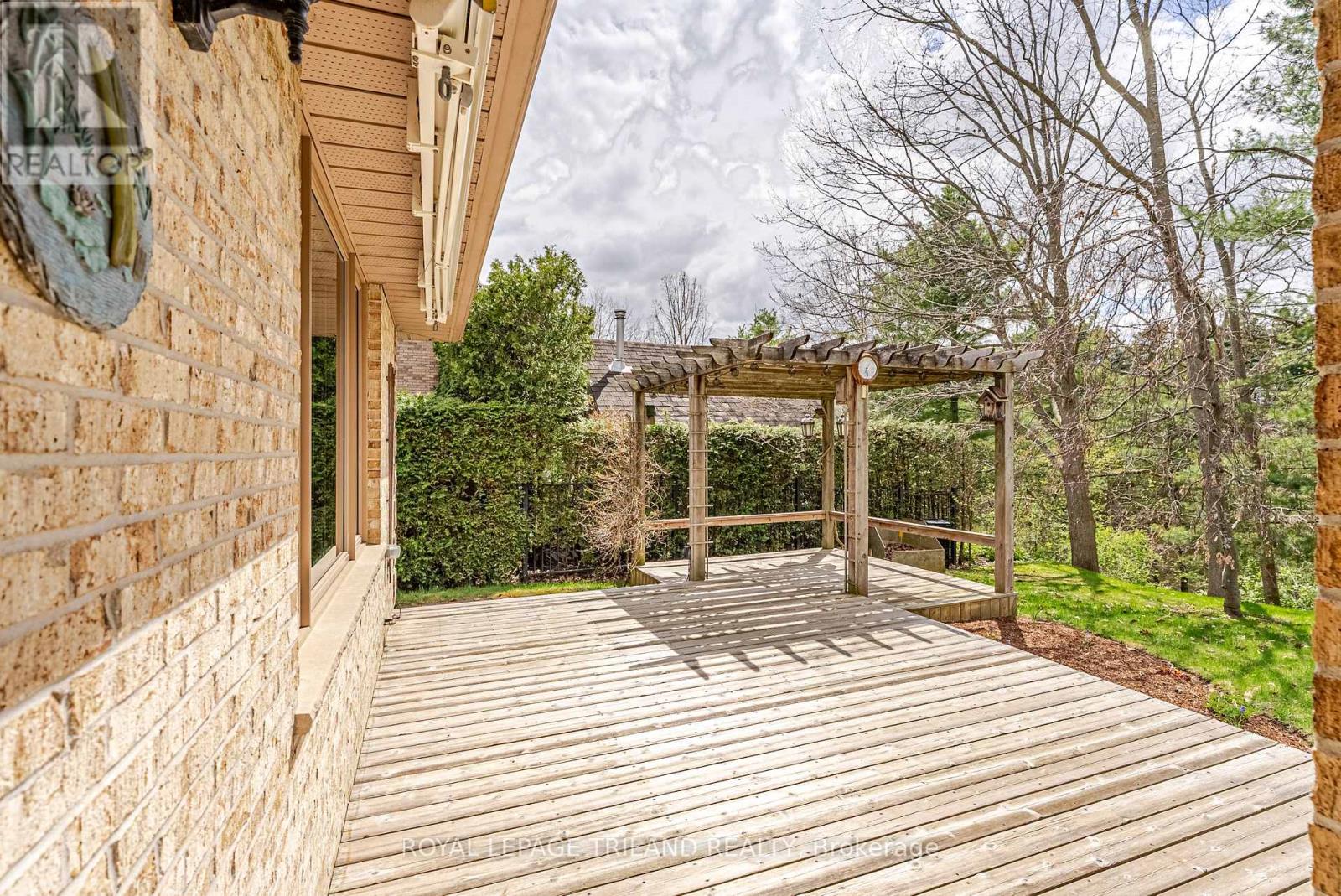 154 Parkview Drive, Thames Centre, Ontario  N0L 1G2 - Photo 35 - X13078410