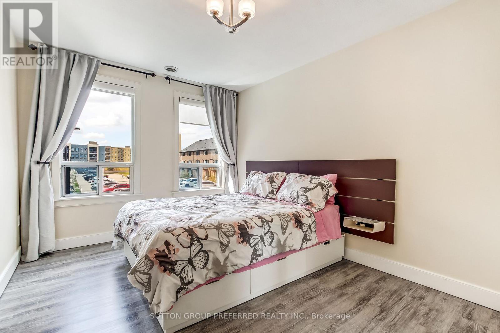 211 - 320 Sugarcreek Trail, London North, Ontario  N6H 2M6 - Photo 14 - X13078512