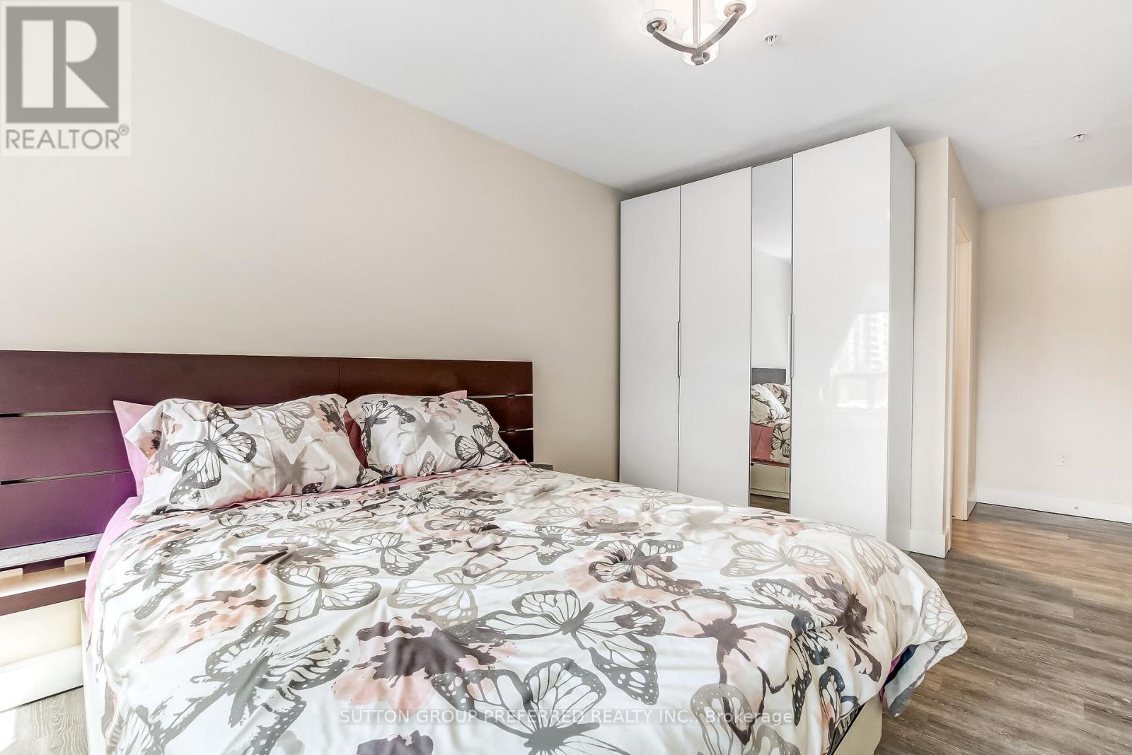 211 - 320 Sugarcreek Trail, London North, Ontario  N6H 2M6 - Photo 16 - X13078512