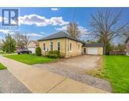 492 VICTORIA STREET, Warwick, Ontario