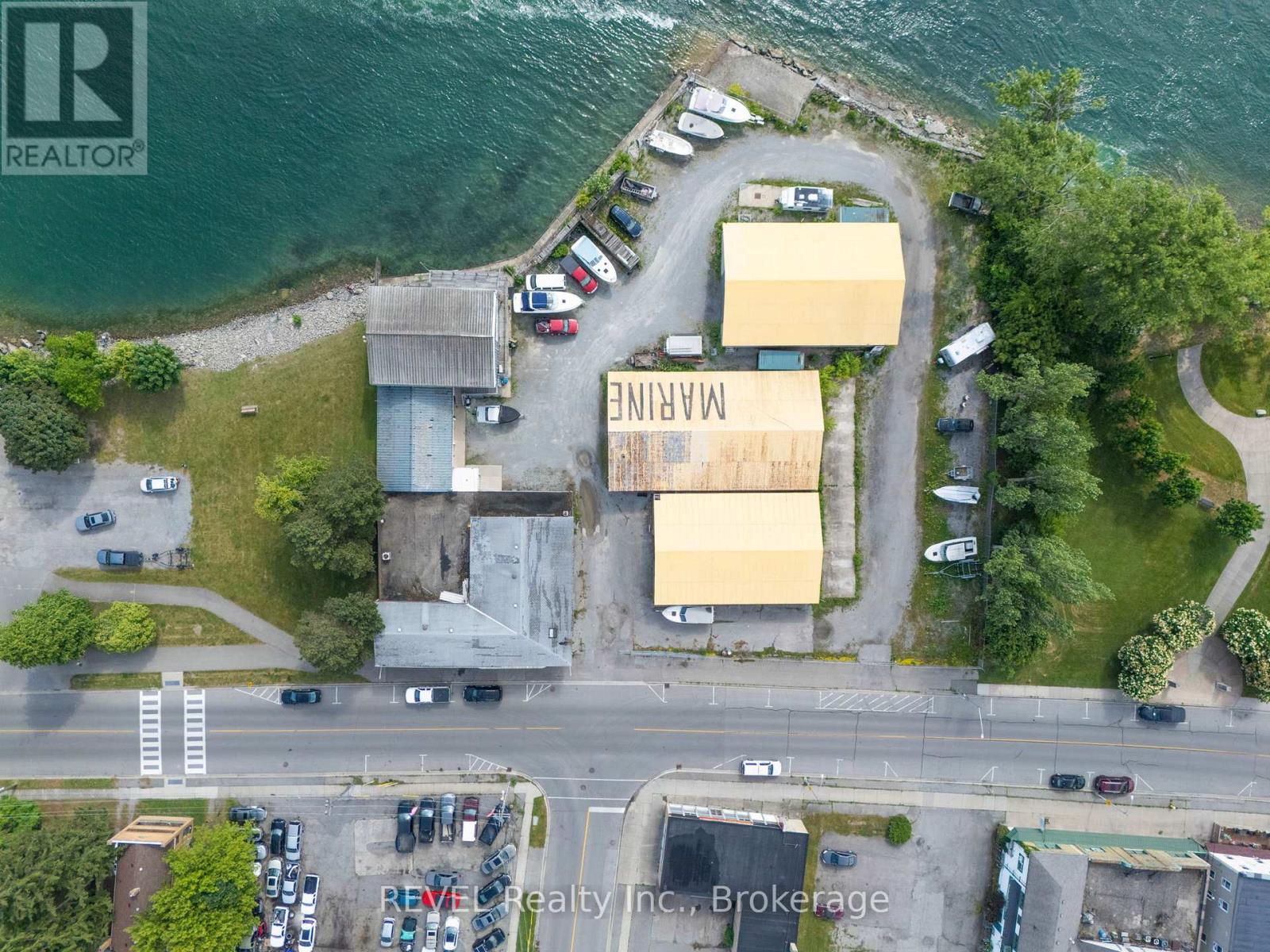 162 Niagara Boulevard, Fort Erie, Ontario  L2A 3G3 - Photo 4 - X12492218