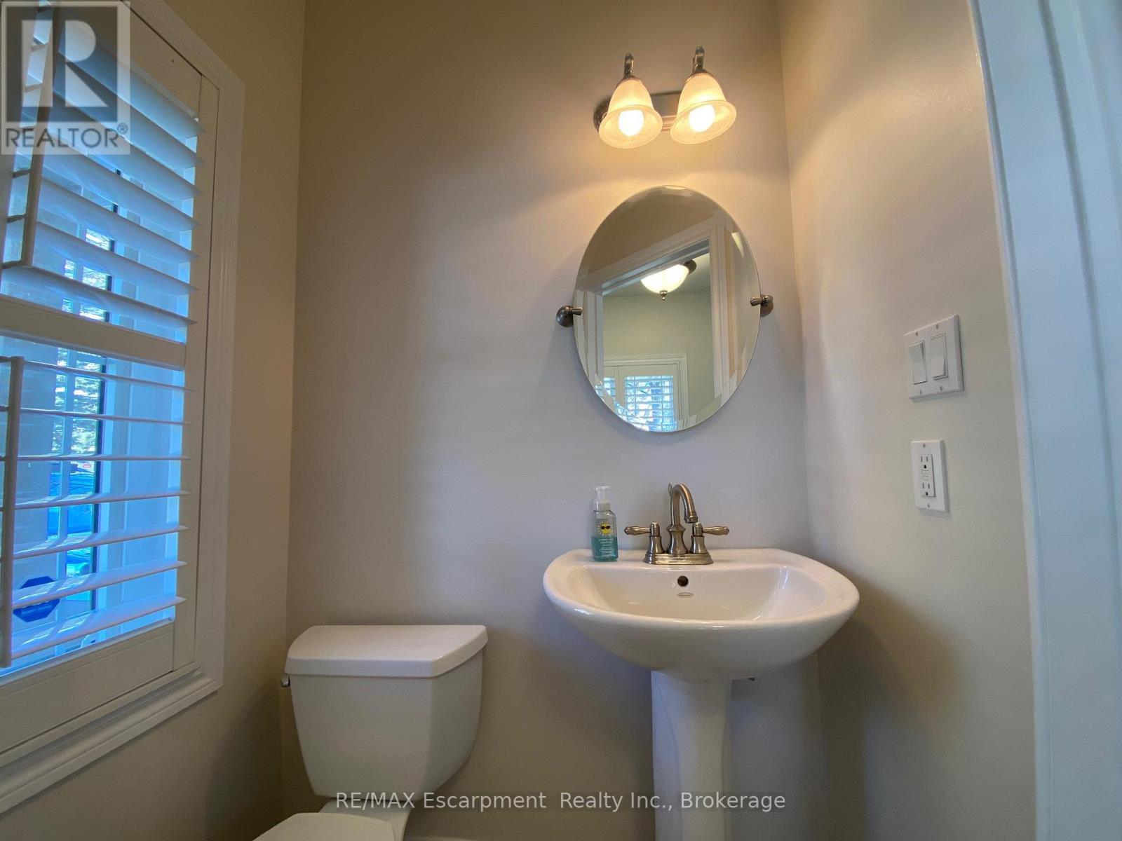 2430 Second Street, Burlington, Ontario  L7R 3K1 - Photo 8 - W13078640